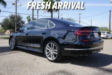 2019 Volkswagen Passat 2.0T SE R-Line