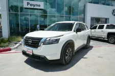 2024 Nissan Pathfinder S