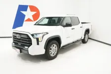2022 Toyota Tundra 4WD SR5
