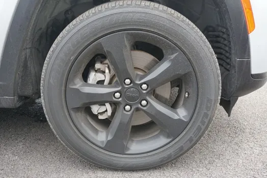 SQ.jpg