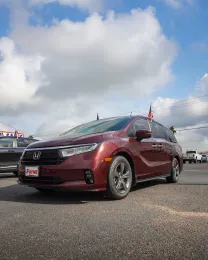 Shop Pre-Owned Vans!
